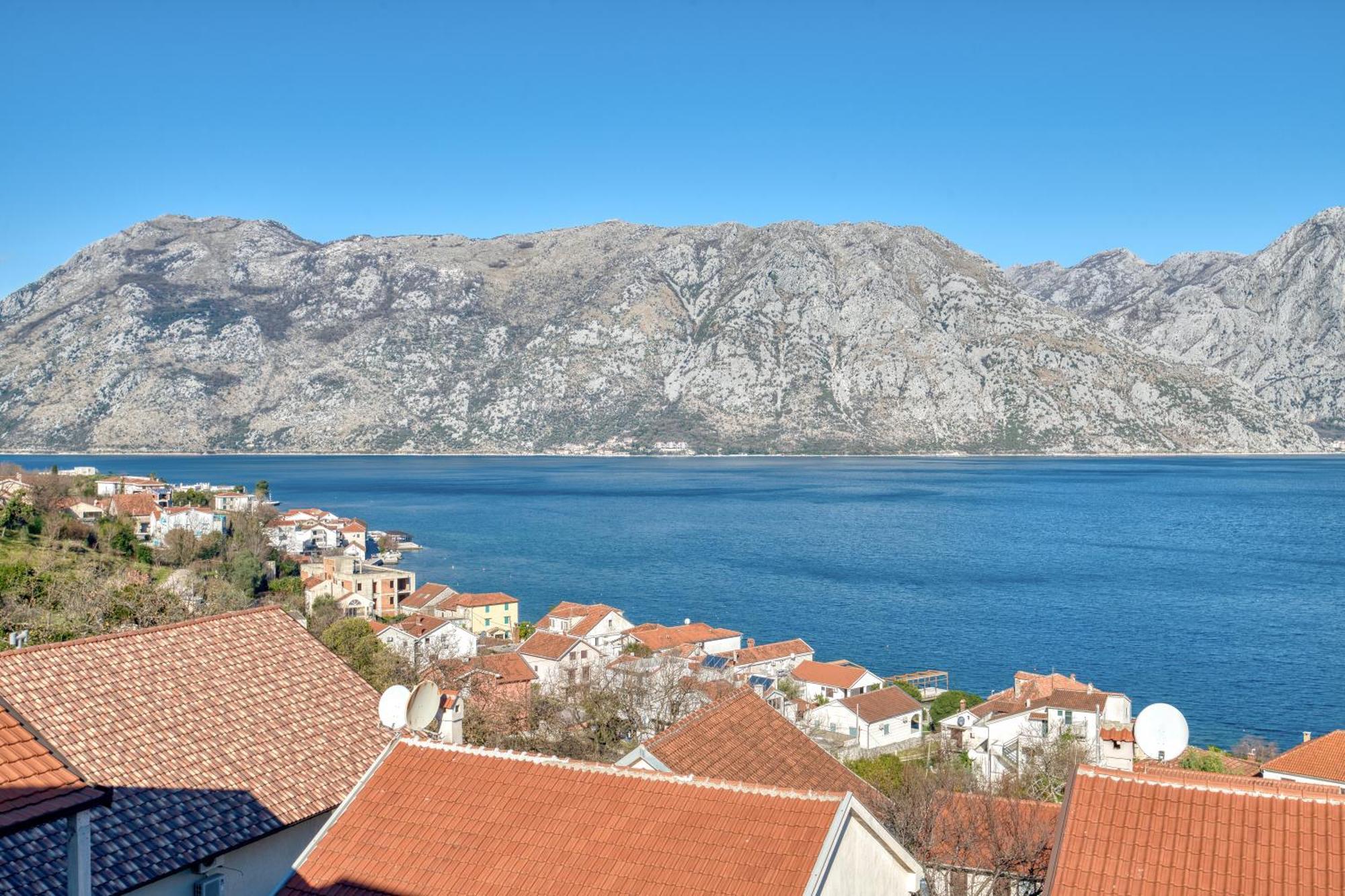 Luxurious 3-Bedroom Apartment By Mn Property Kotor Exteriér fotografie